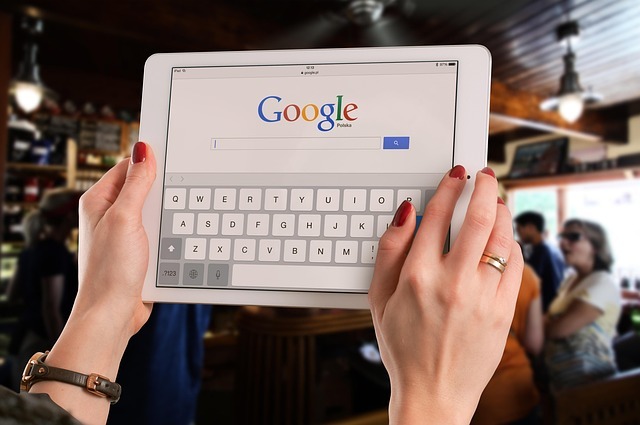 despre continut generat AI si verificare umana - Google